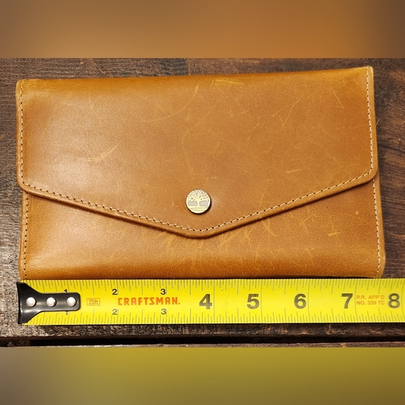 Timberland Genuine Leather Wallet. Phone Case. Snap Closure. - Picture 1 of 3